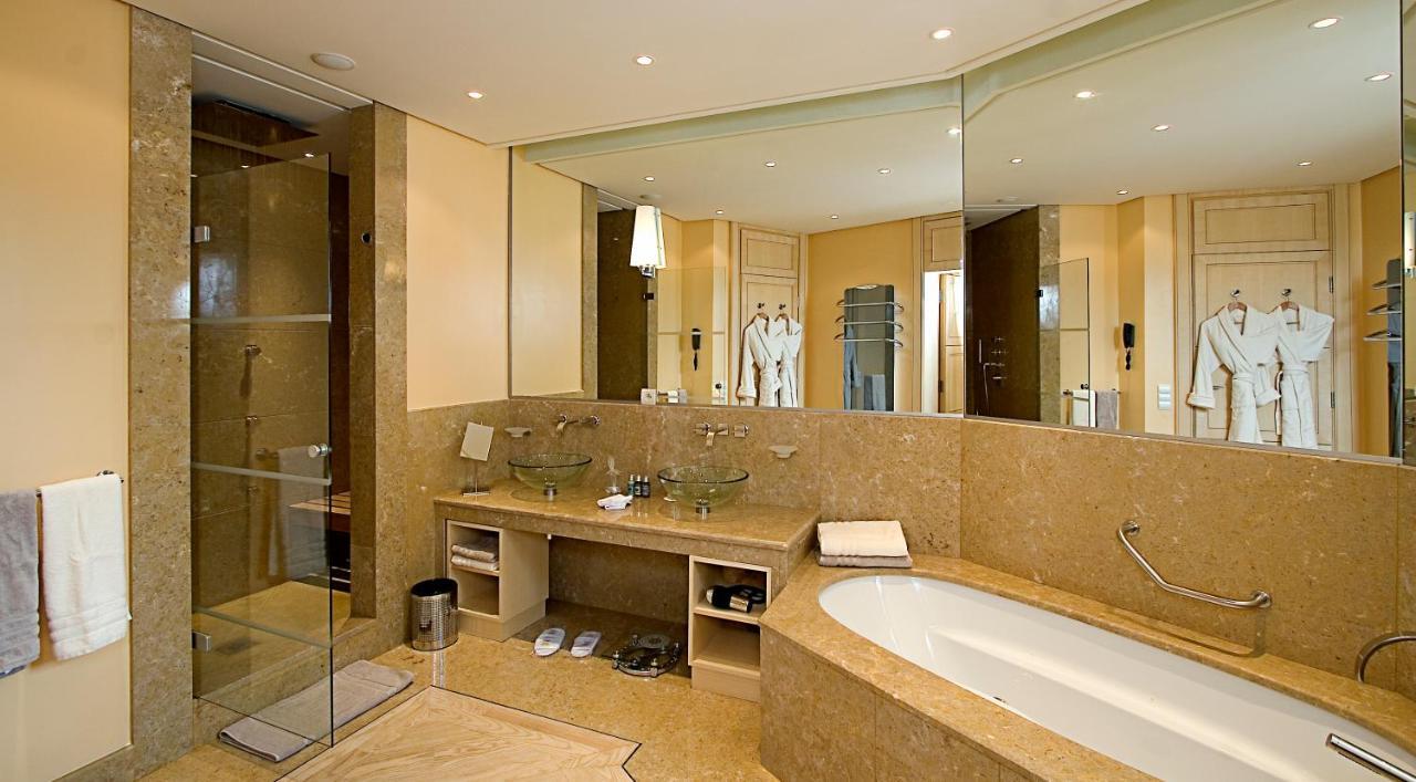 Bastide Saint Antoine - Relais & Chateaux Hotel Grasse